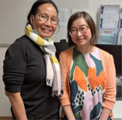 Prudencia Francis volunteering to help Assoc. Prof. Alberta Hoi